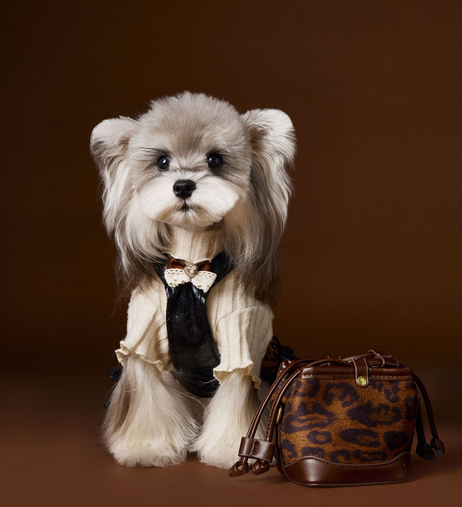 Ribbed Knit Turtleneck Tee with Lace Bow